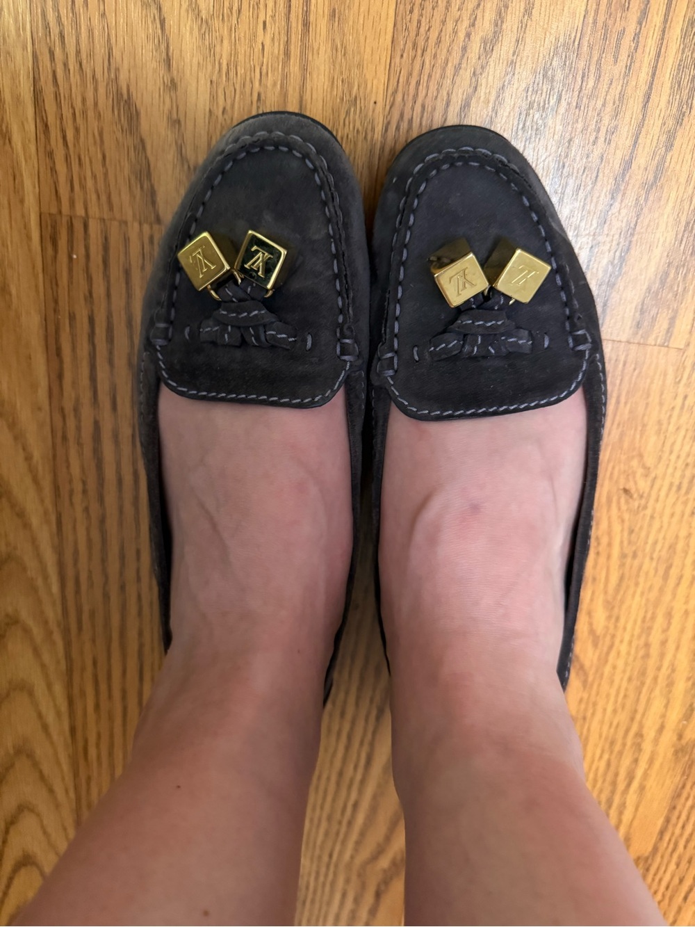 UEGC Louis Vuitton Charcoal Purple Suede Tassel Loafers with Gold Cubes, Sz 8.5